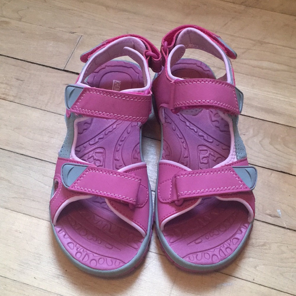 Khombu Girls Pink Strap Sandals